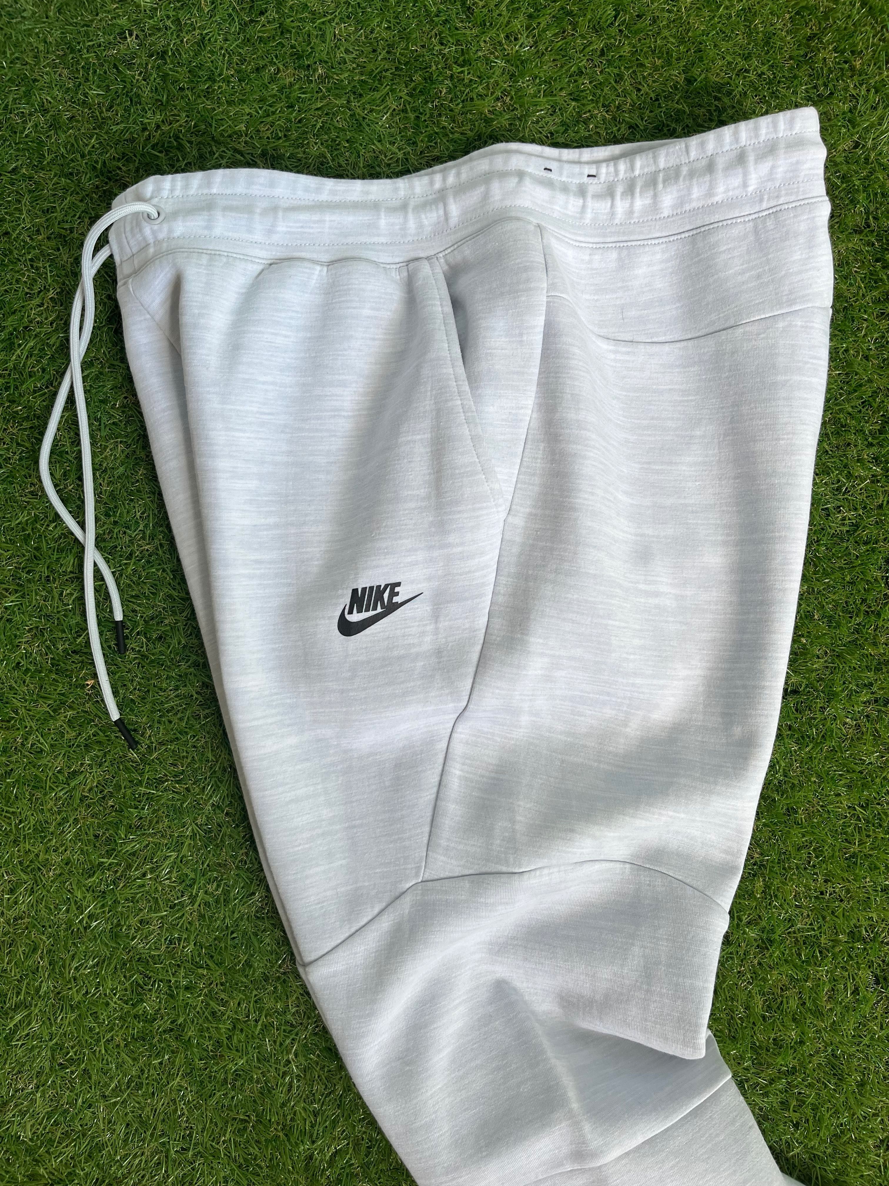 Мъжко долнище : NIKE TECH FLEECE L
