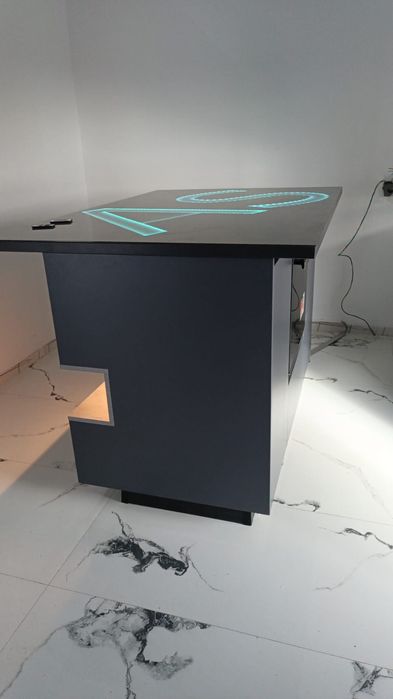 Execut mobila la comanda