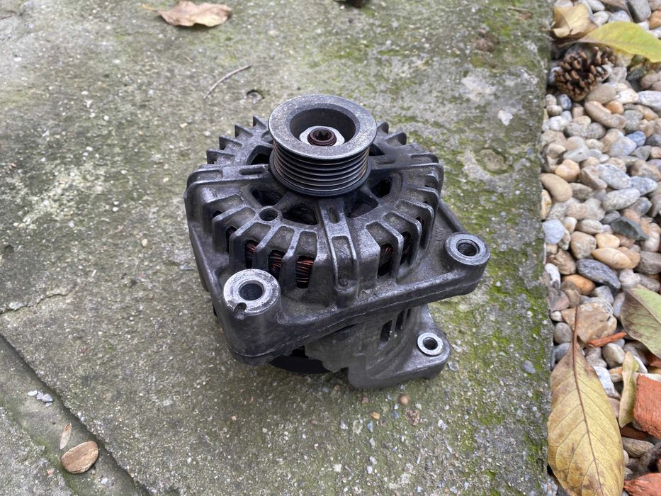 Alternator BMW E90 320d N47 (177CP) – Valeo 14V 180A, original