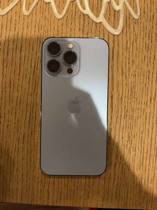 Iphone 13 pro sierra blue