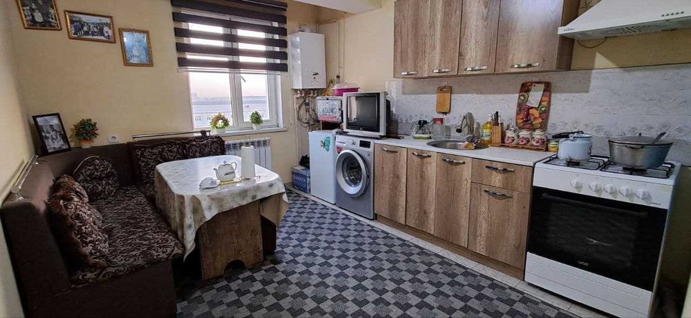 Квартира сотилади