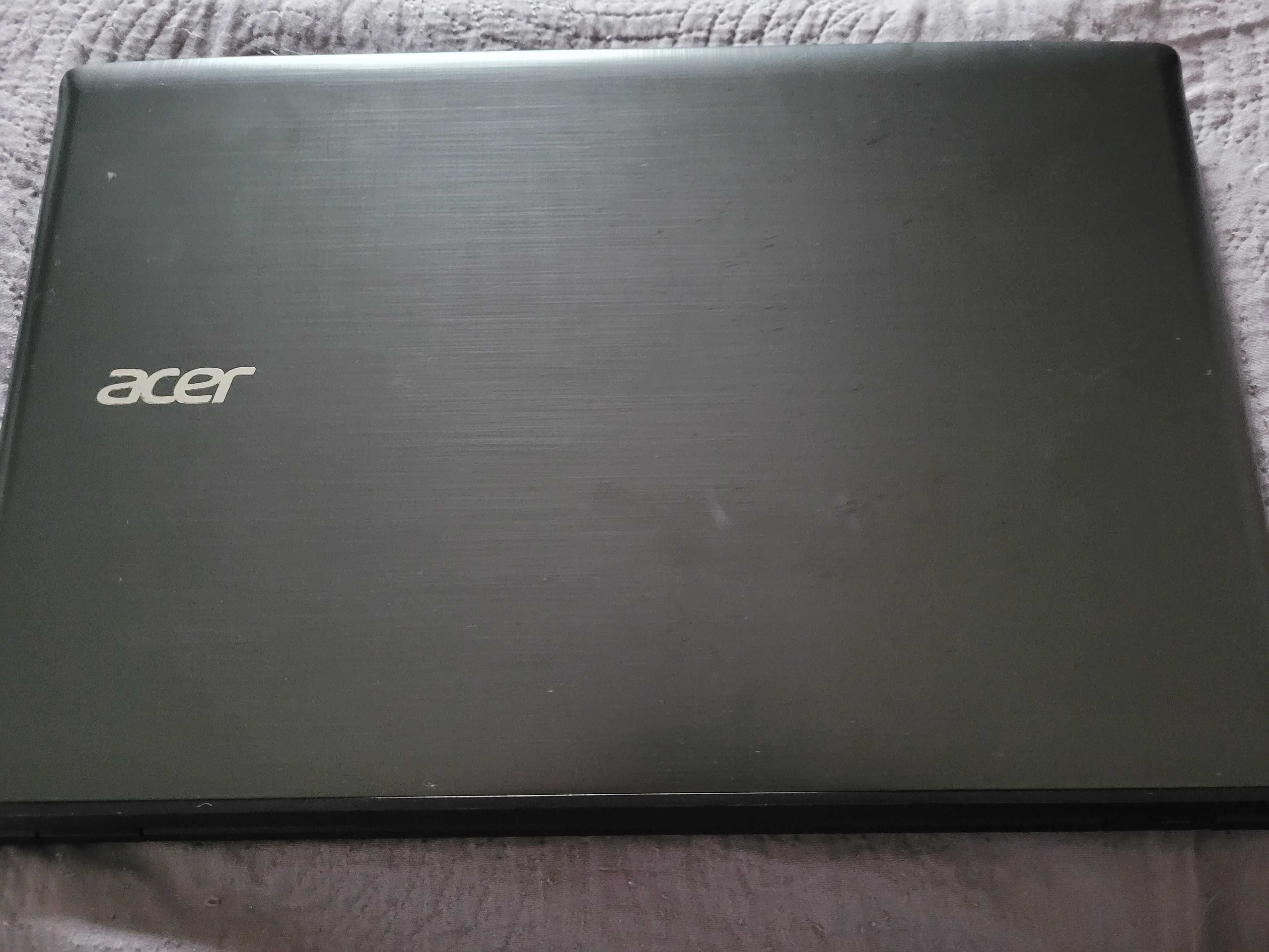 Laptop Acer Aspire Skylake I3-6060U, 2.90 GHz 8 Gb DDR4 SSD 256 Gb