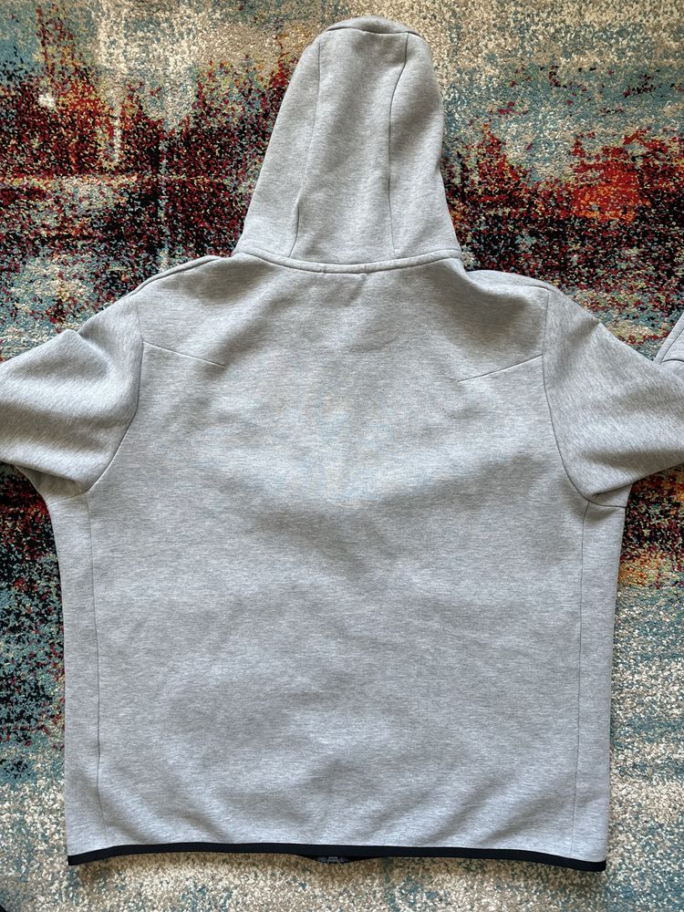 Nike tech fleece