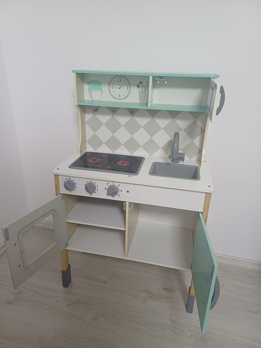 Bucatarie lemn jucarie cu accesorii