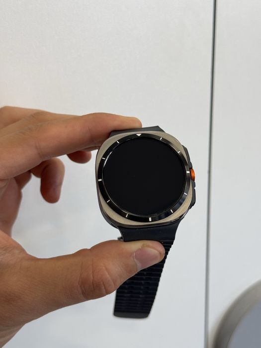 Продавам перфектен Samsung Watch ULTRA