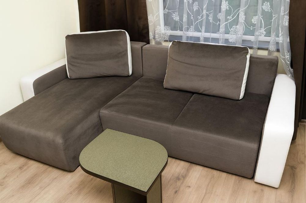 Дава се под наем Двустаен апартамент в Варна, Аспарухово - 70 кв.м за 425 € - Снимка #2