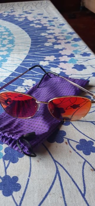 Продам солнцезащитные очки