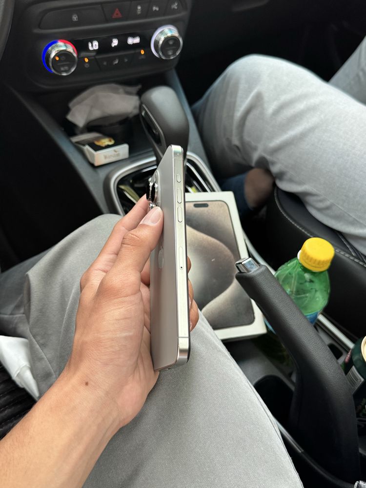 iPhone 15 Pro Max Natural Titanium