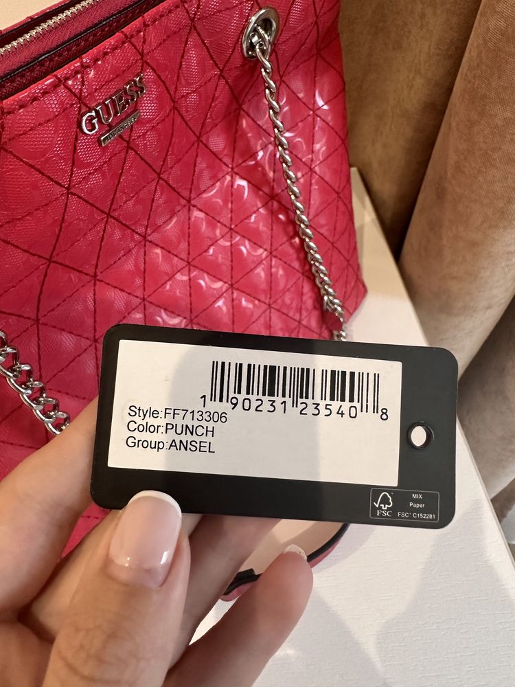 Дамска чанта Guess
