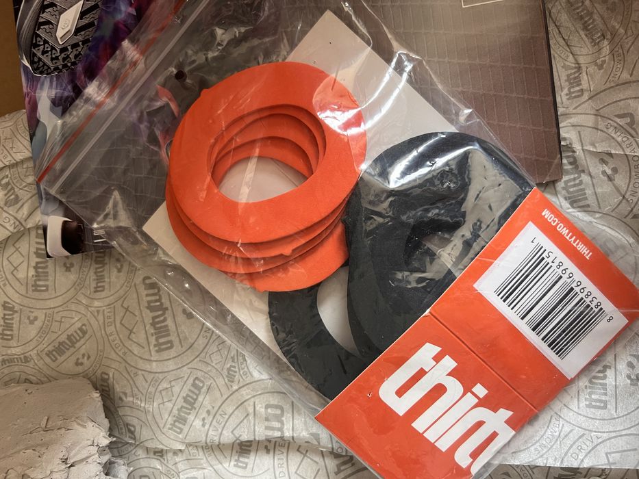 ThirtyTwo TM-2 Double BOA