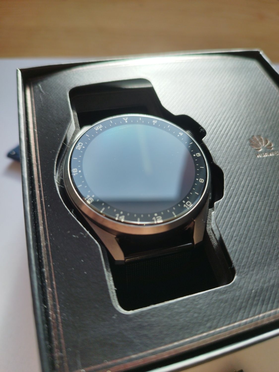 Huawei watch 3 pro + каишка 309 лв. (може и коментар)