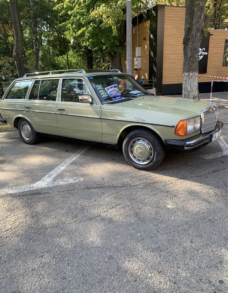 Mercedes W123 cobra 230TE break