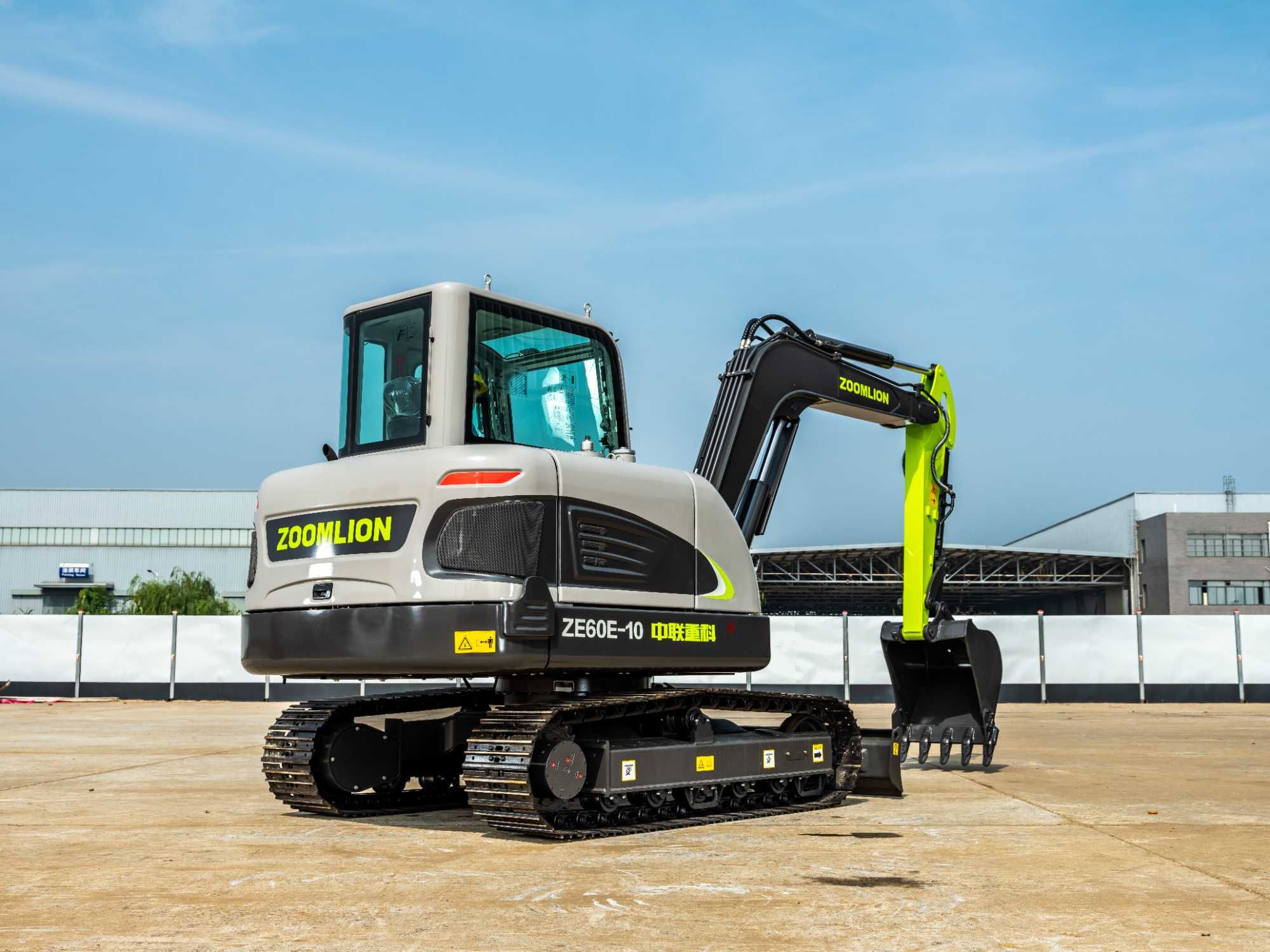 Mini Excavator NOU 6T ZOOMLION Premium cu Garantie 60 LUNI