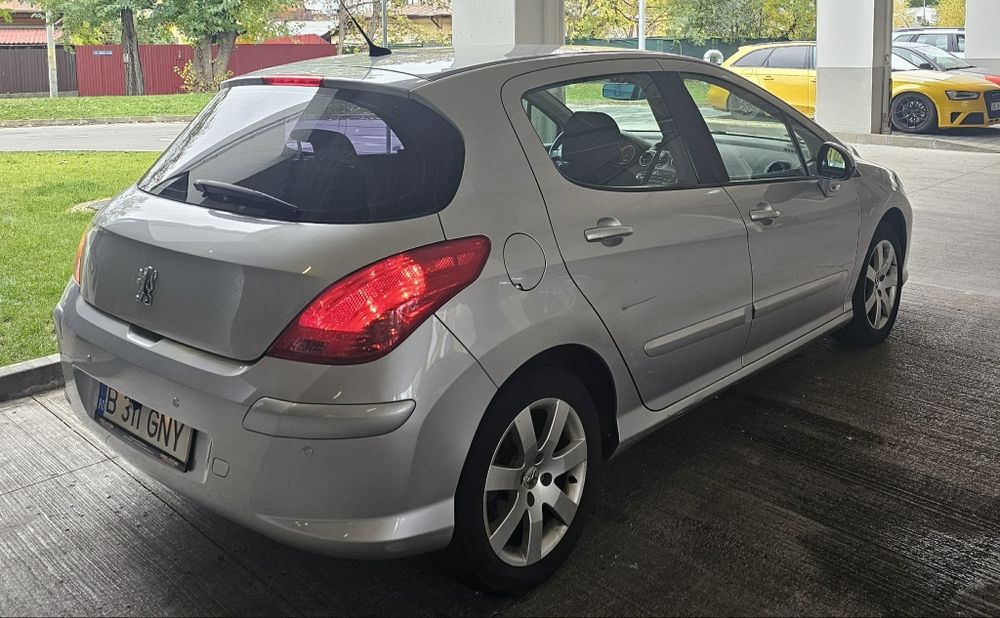 Vând Peugeot 308 anul 2009  1.6v benzina+Gpl