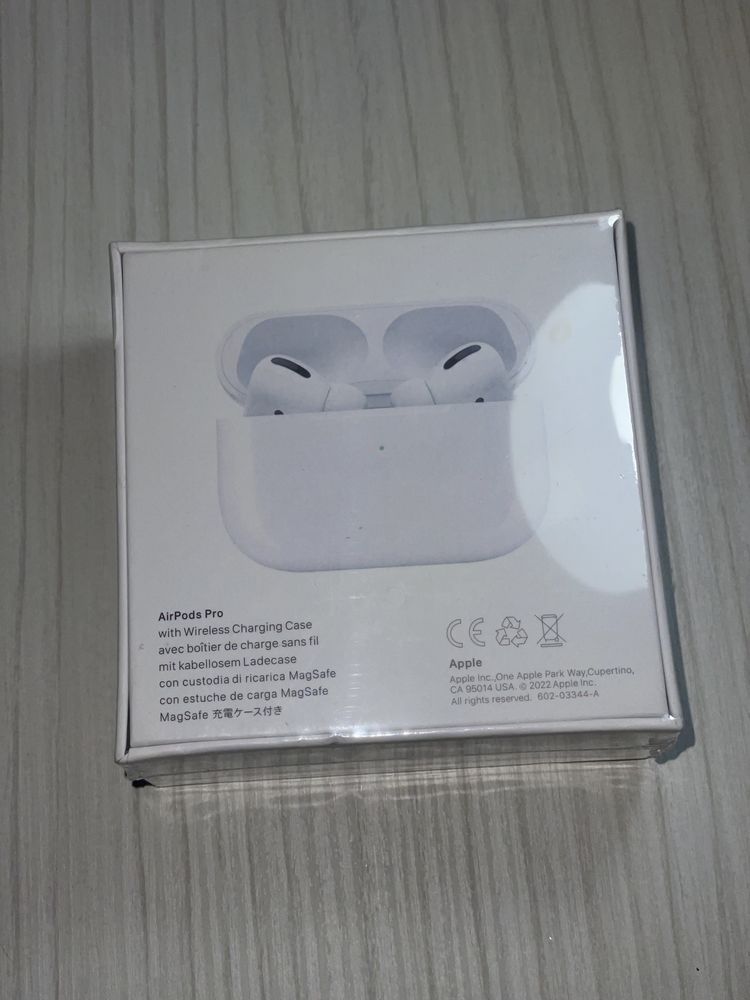 Casti AirPods Pro