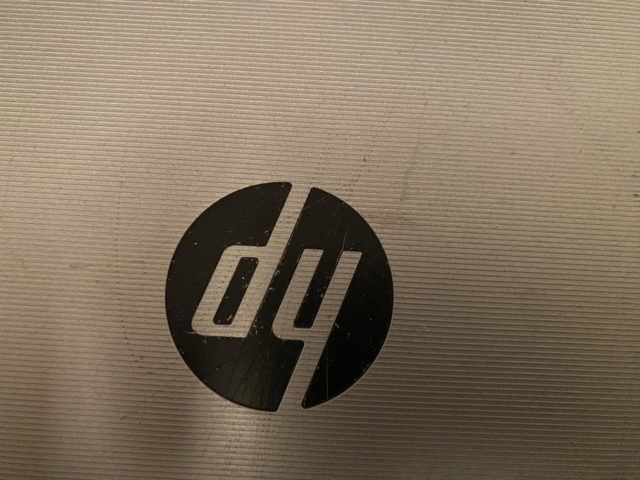 Vând leptop firma: HEWLETT-PACKARD