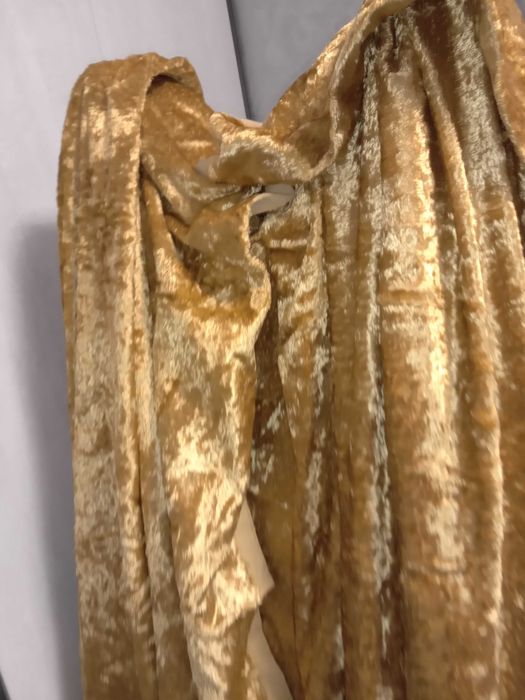 Плюшени плътни завеси