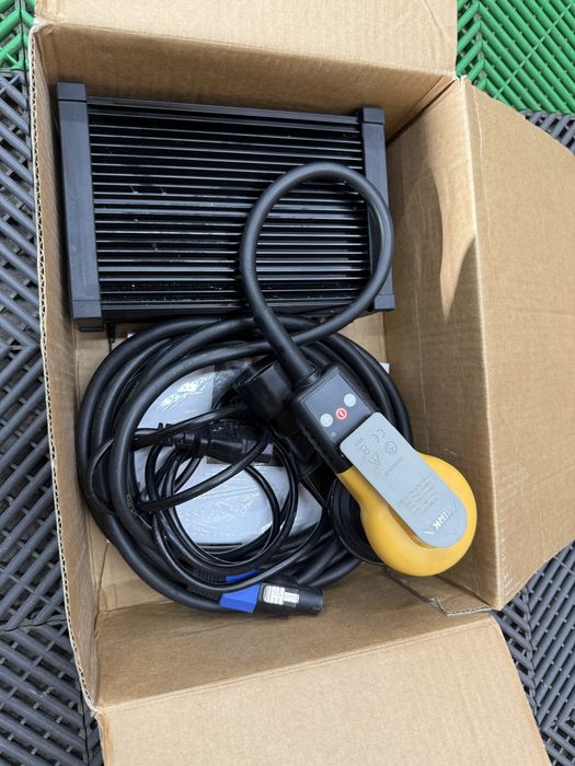 Vând mașină de șlefuit Mirka CEROS 325CV