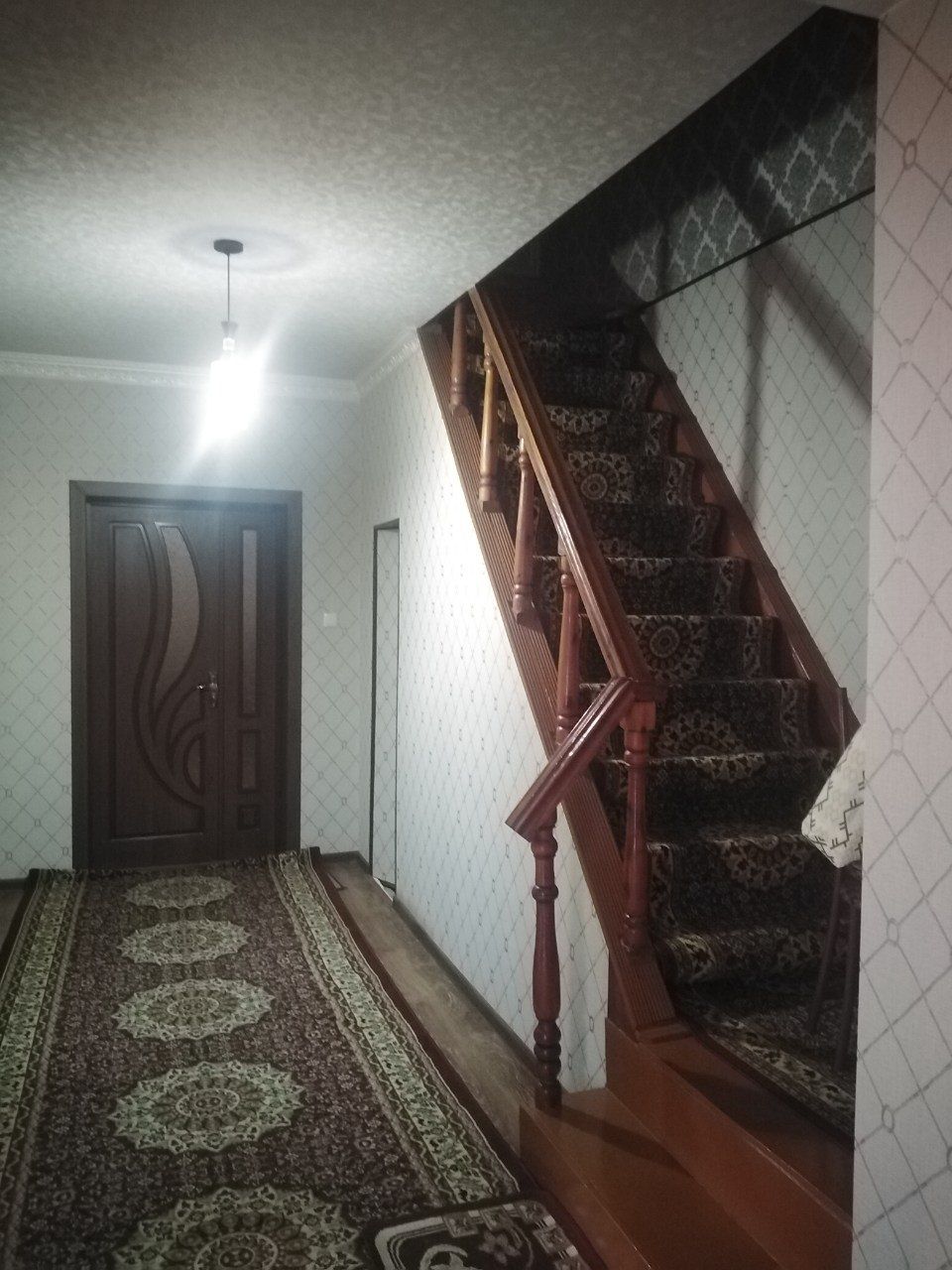 Бульвар: 6-соток. Продаётся дом.