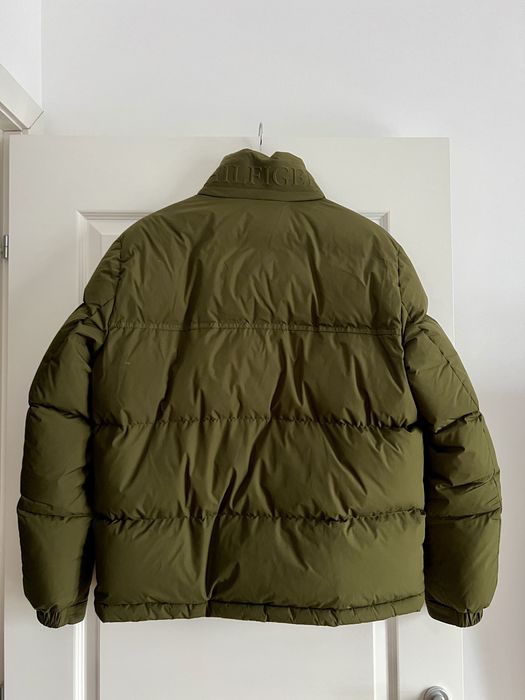 Geaca Tommy Hilfiger cu puf de gasca