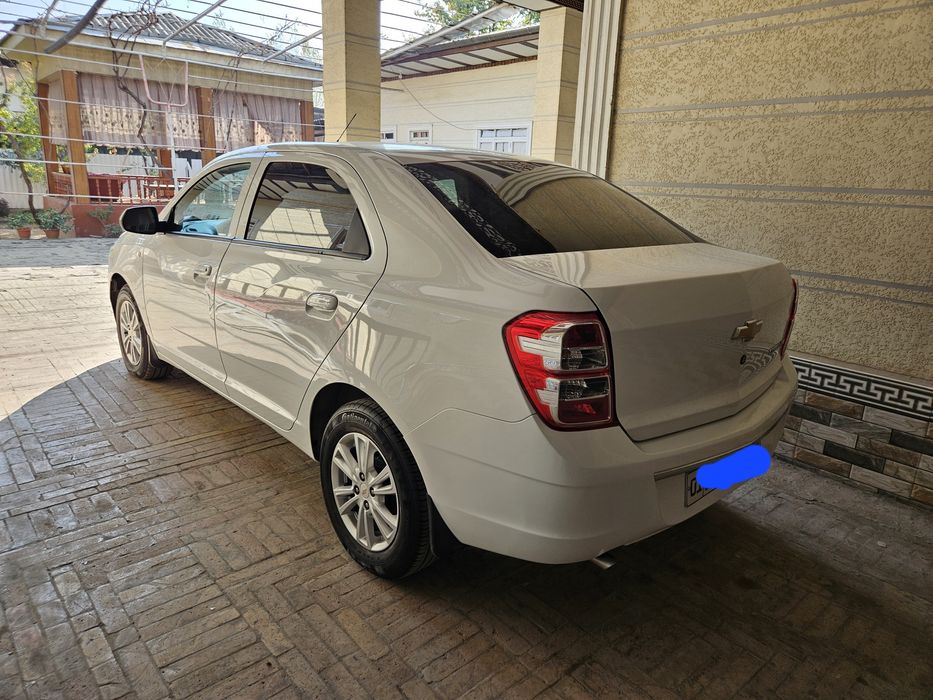 Срочни сотилади 2022 Афтомат