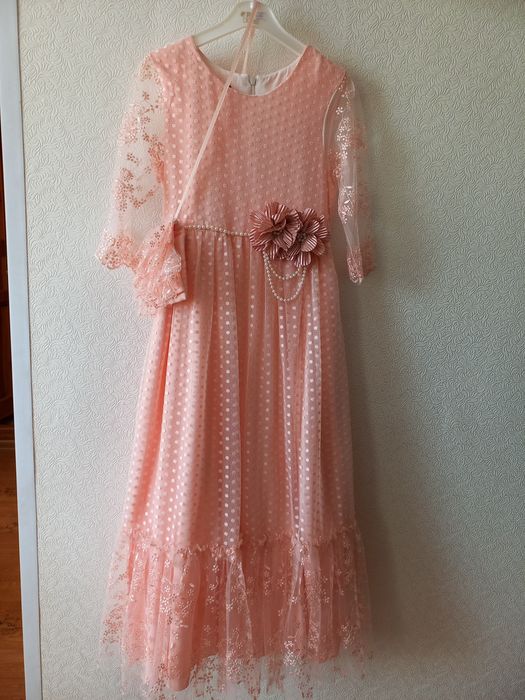 Нарядное платье для девочки