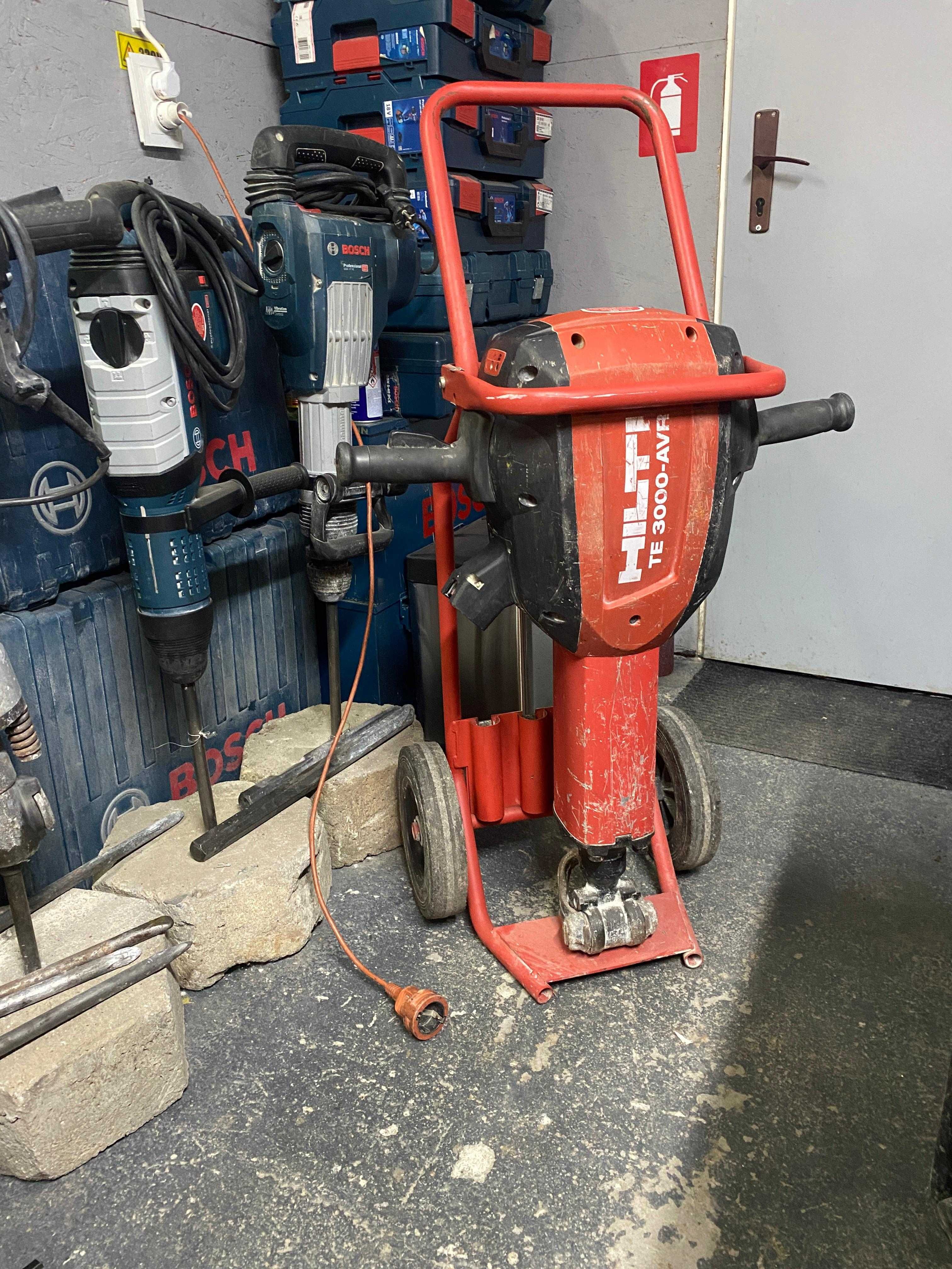De Inchiriat Picamer stradal Hilti TE3000 AVR