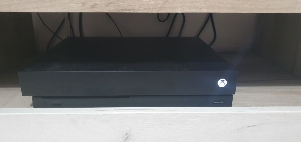 Xbox one X 1 tera