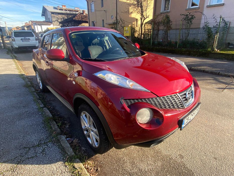 Продавам Nissan Juke