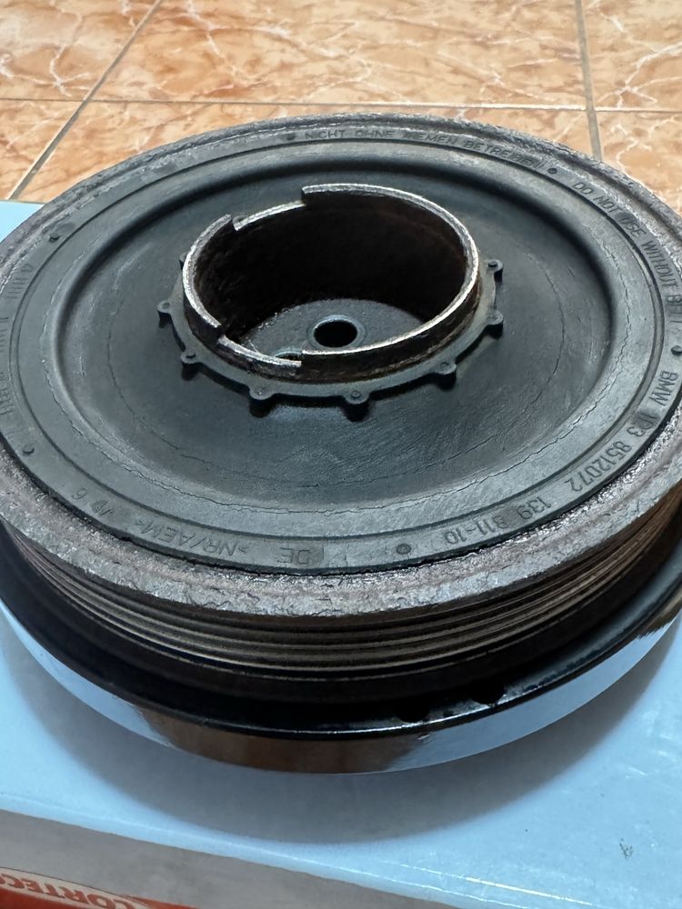 Fulie arbore vibrochen Bmw  e90 316d  facelift 115 cp