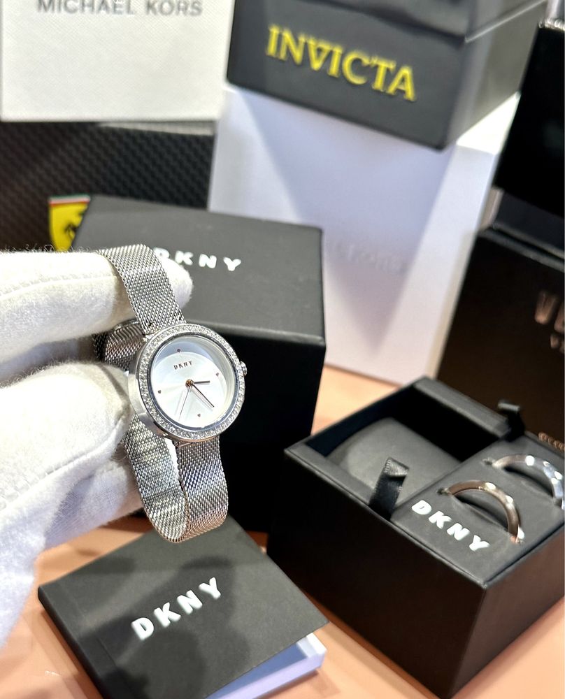 Дамски  часовник DKNY NY2975 Sasha НАМАЛЕН