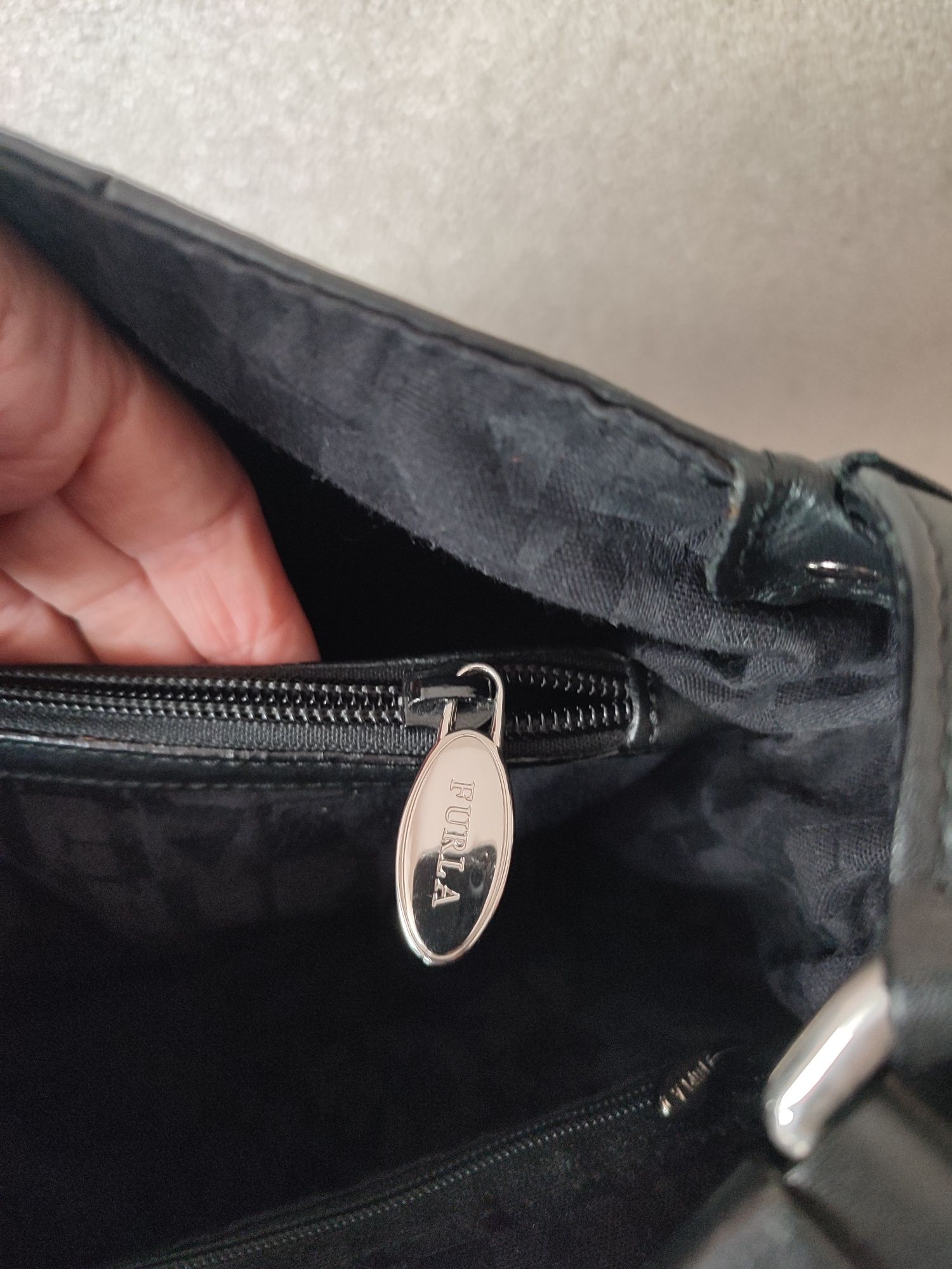 Furla оригинална дамска чанта