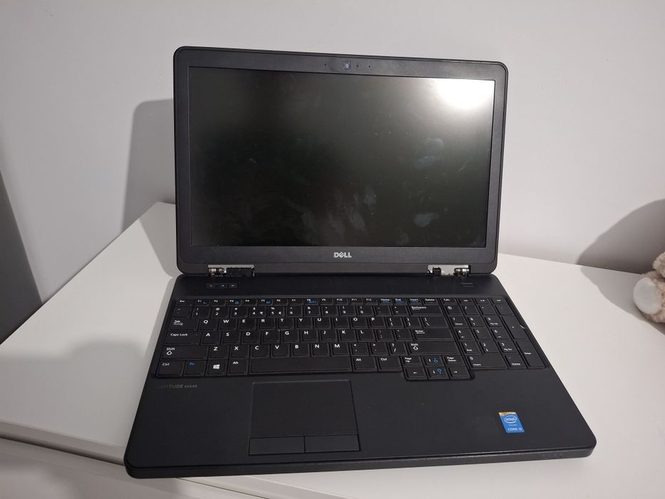 Vand laptop DEEL cel mai bun pret