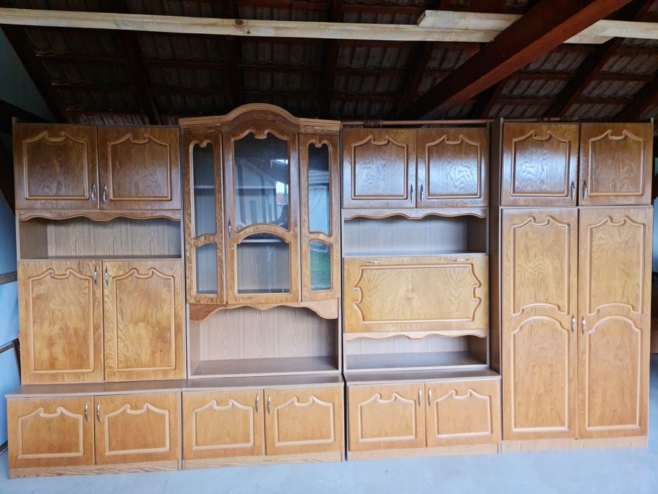 Vând mobila dormitor/living