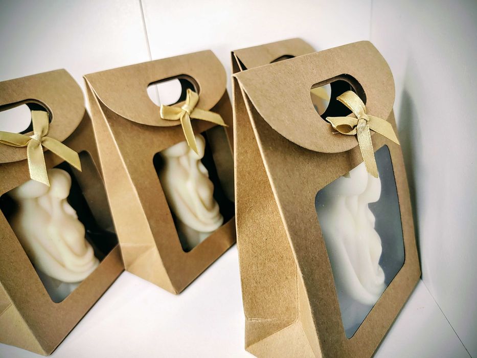 Cuplu - marturie decorativa parfumata din ceara de soia 100%