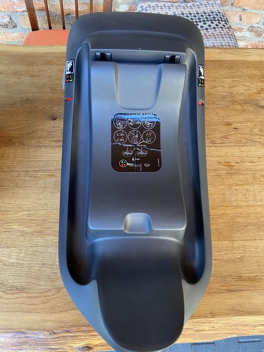 Scoica cybex Aton B2 i size cu baza volcano black inclusa