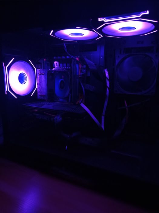 Продавам геймърска конфигурация с RTX 2060 SUPER!!