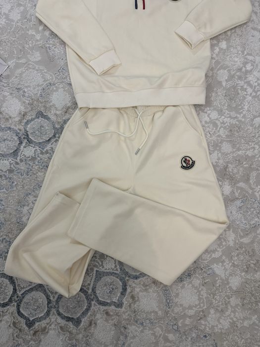 Костюм унисекс спортивный MONCLER moncler новый размер M,L