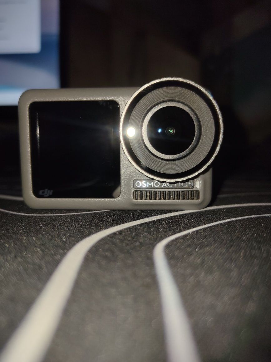 DJI osmo action  .
