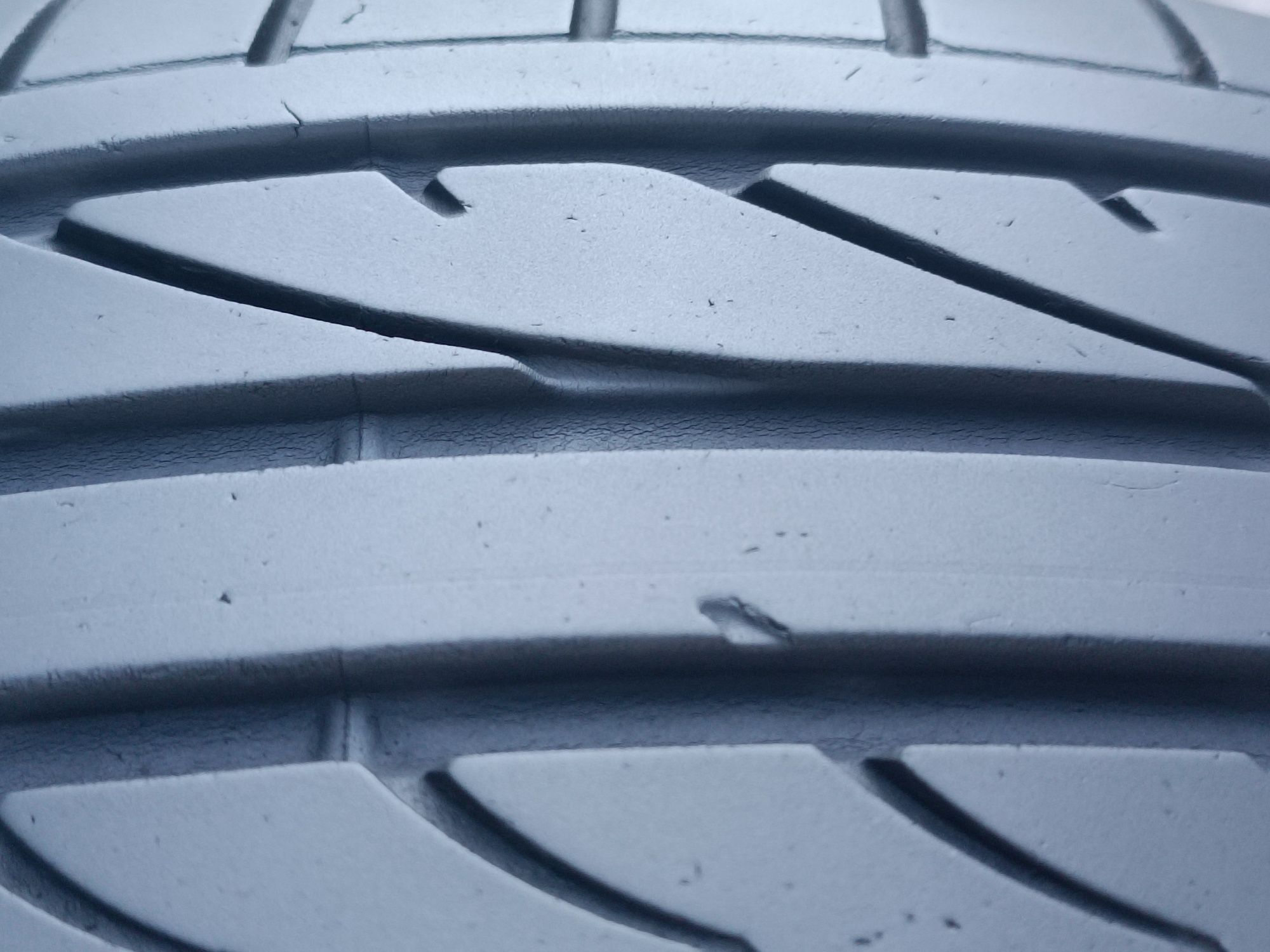 215/50/17 Bridgestone