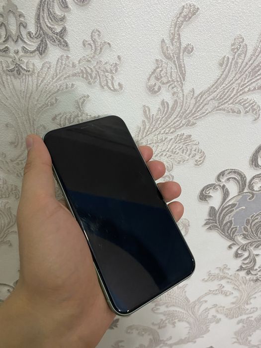 iPhone 11 c гарантией