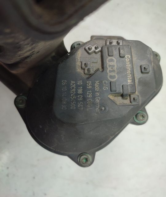 Galerie admisie cu motoras 059129086l a2c92454500 3.0 tdi CASA Audi A5 8T seria