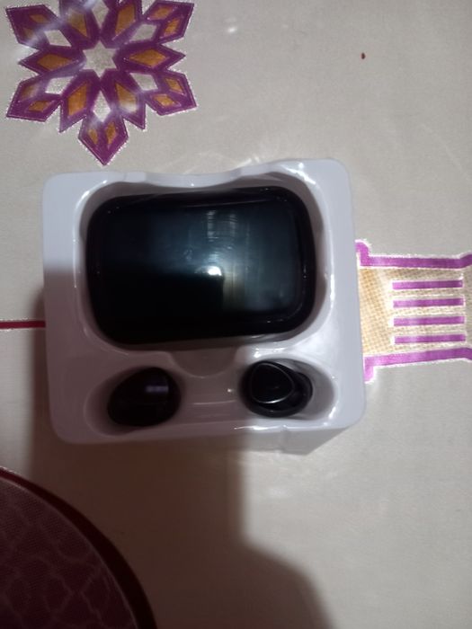 Nokia 6310 smart soat quloqchin komplekt  sotiladi narhi 500000 som