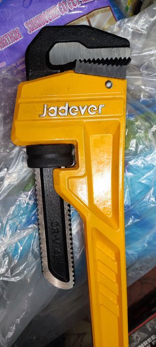 Ключ трубный рычажный 48" открывается до 140мм.