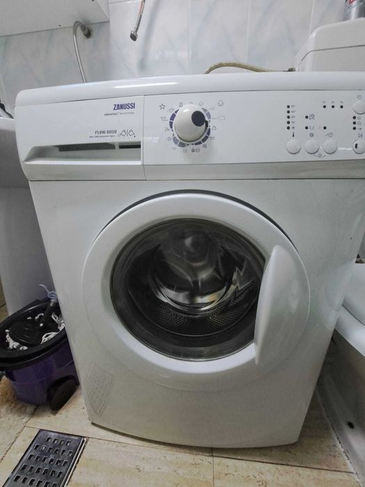 Masina de spalat Zanussi