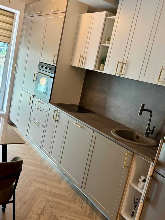 Închiriez apartament  taietura turcului prima inchiriere