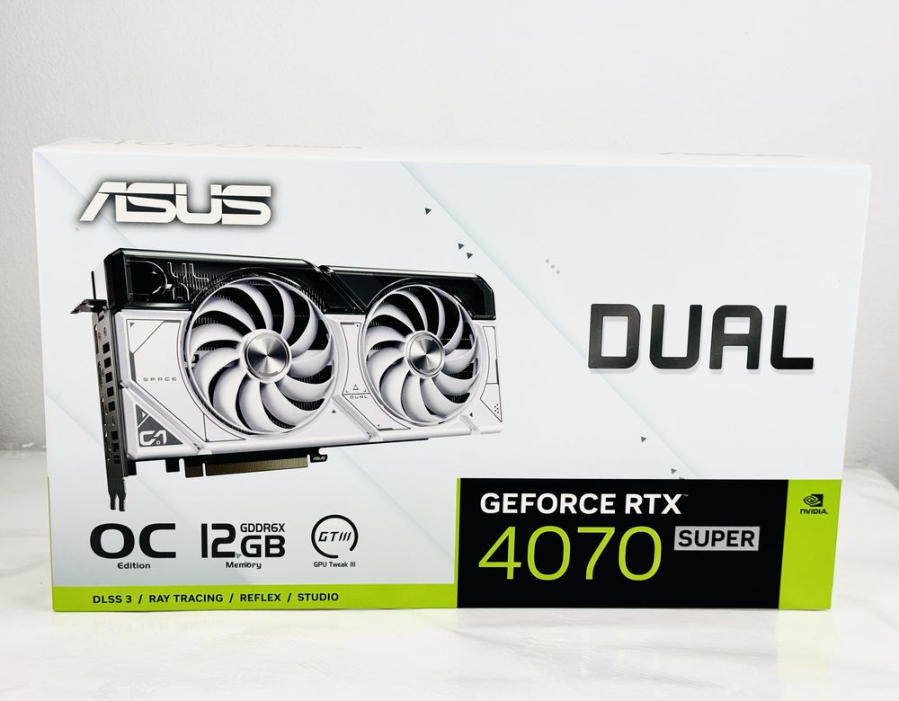 НОВА! Видеокарта ASUS ROG Strix GeForce RTX 4070 Super White