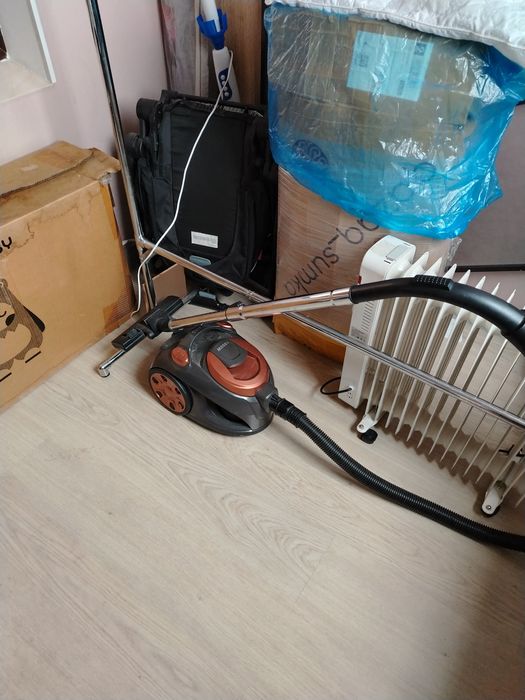Продам новый пылесос  в связи с переездом