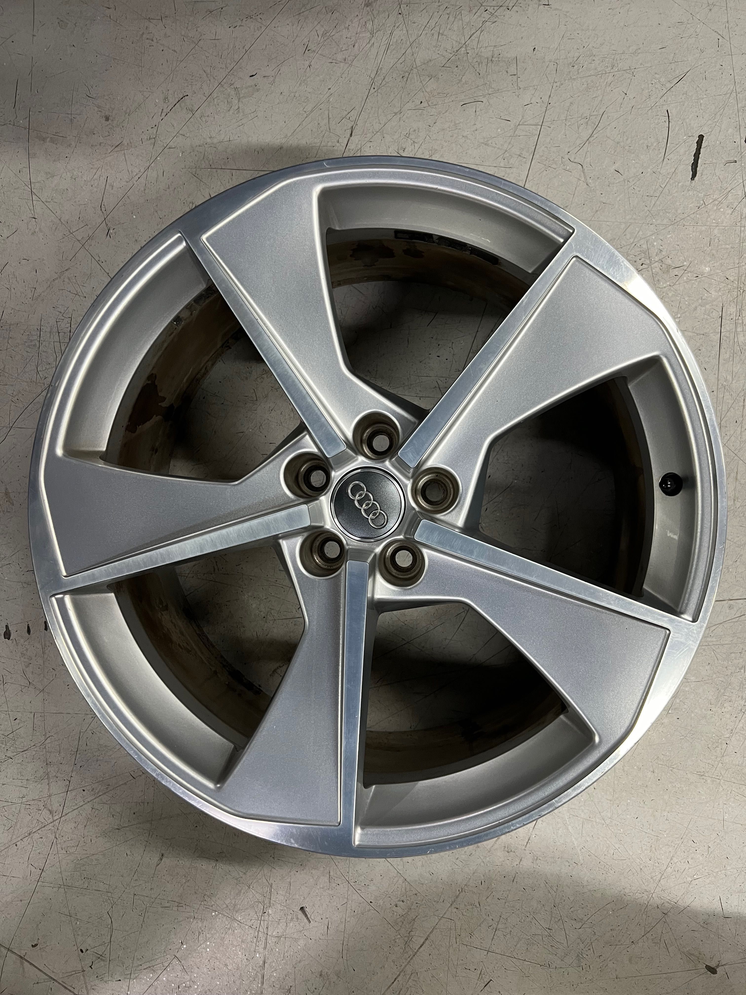 Jante originale Audi Q7, Q8, Q5 R20