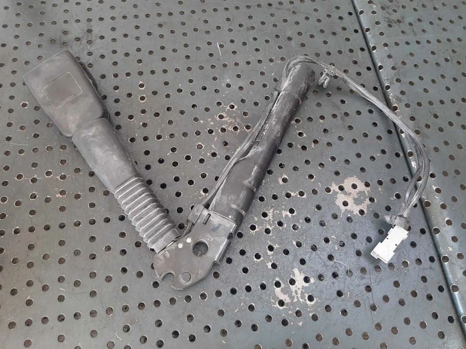 pretensiometru capsa centura dreapta bmw seria 3 e90 e91  7213564  34050061a
